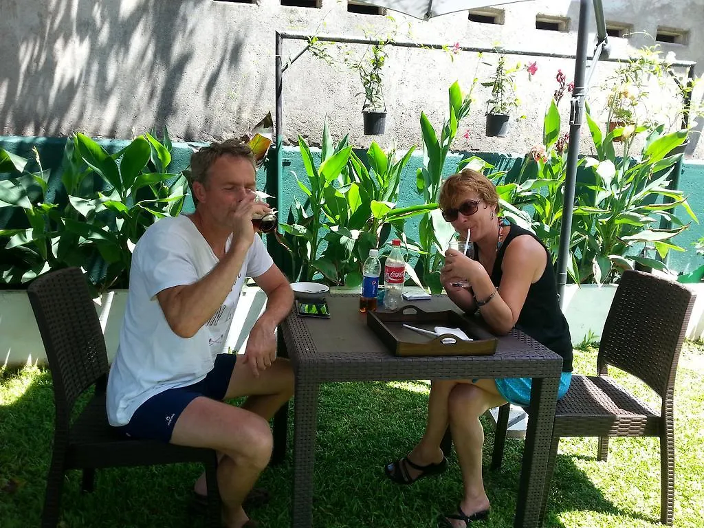 Mama Beach Villa Negombo Guest house