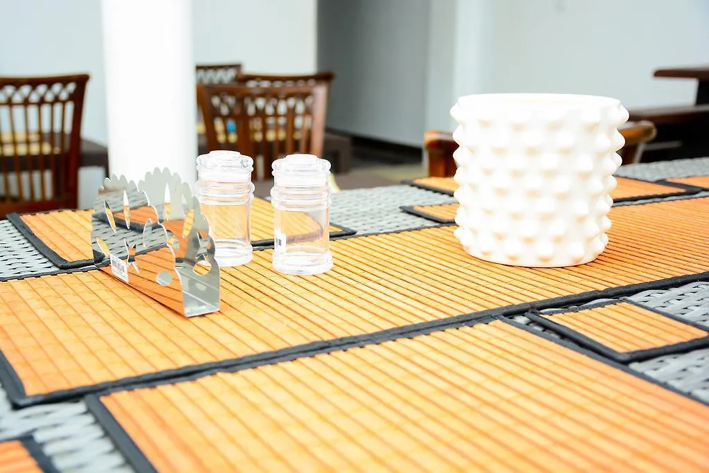 Guest house Mama Beach Villa Negombo